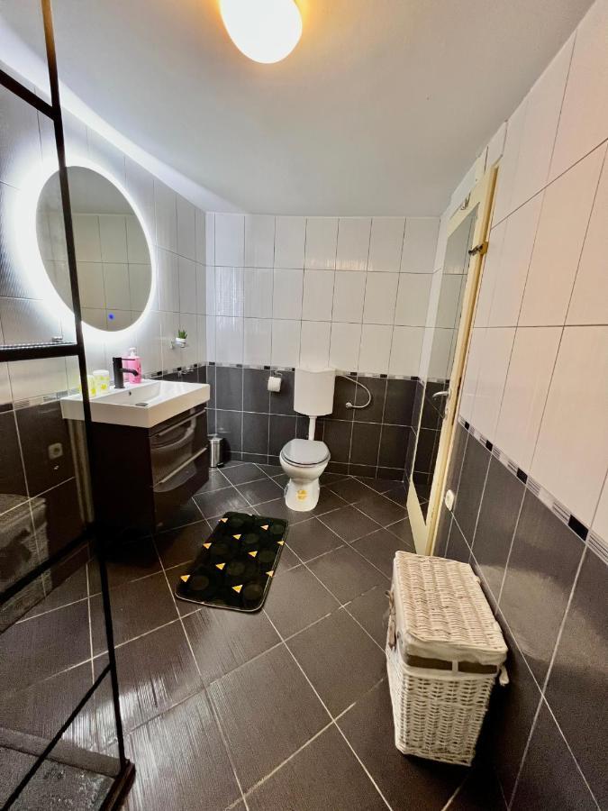 Apartment Nikolina โตรกีร์ ภายนอก รูปภาพ