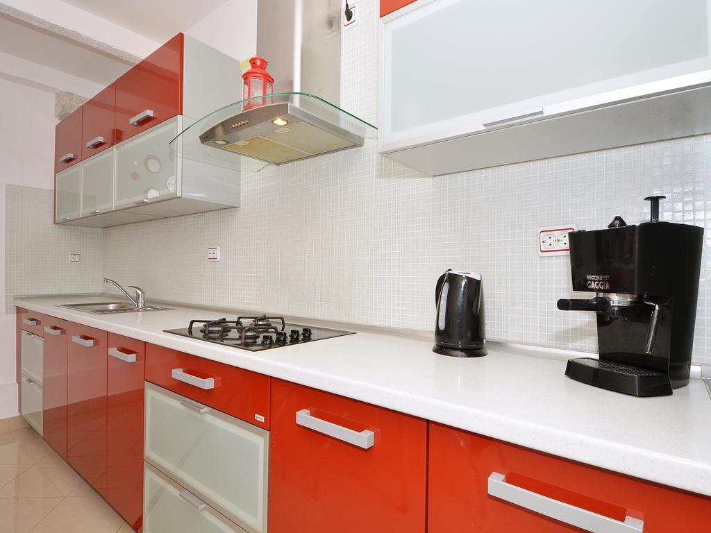 Apartment Nikolina โตรกีร์ ภายนอก รูปภาพ